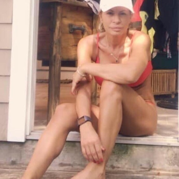 Meet your Posher, RiRi - Picture 3 of 16